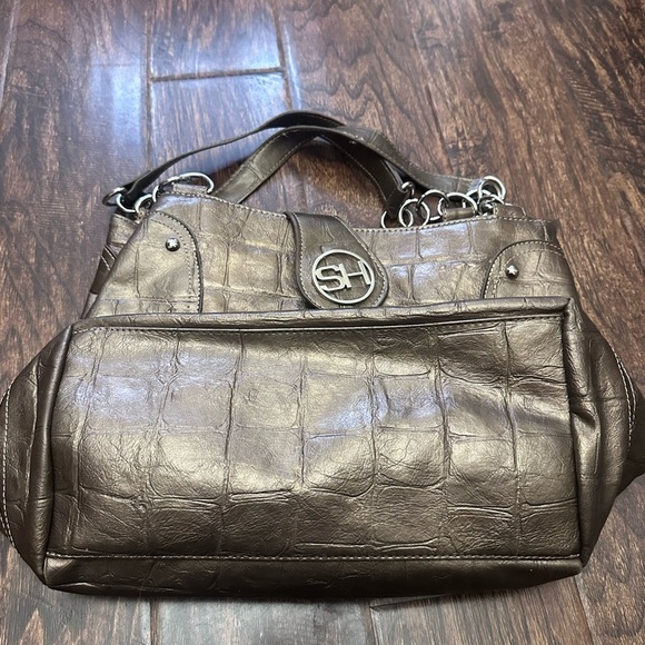 Sag Harbor Metallic Shoulder Bag - Picture 2 of 6